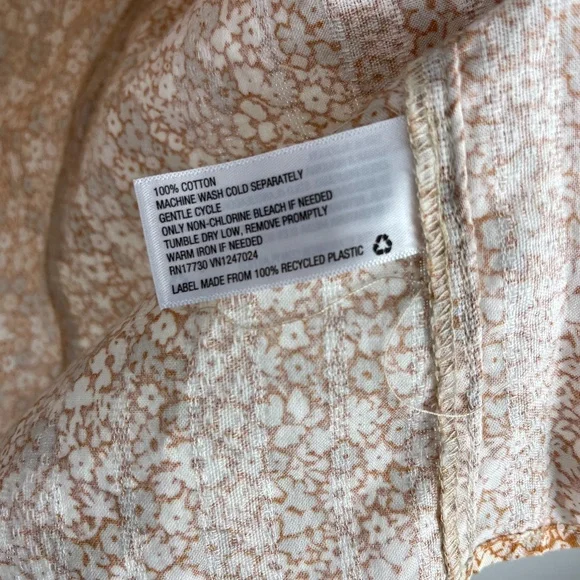 Universal Thread Yellow Floral Top Sz L - Picture 7 of 8